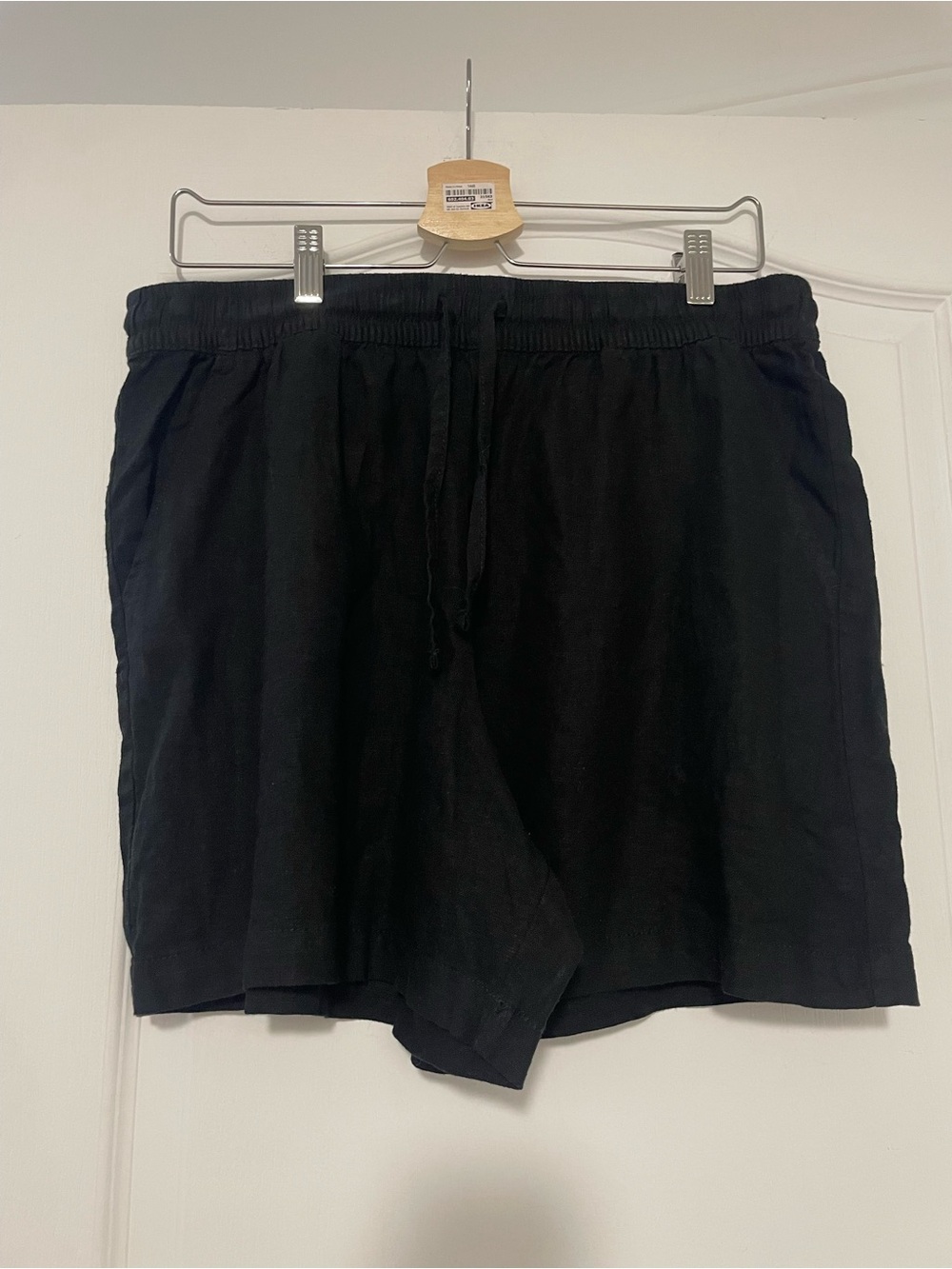 NWT Iyla Women's Black Cargo Shorts with Elastic Waist Size Large